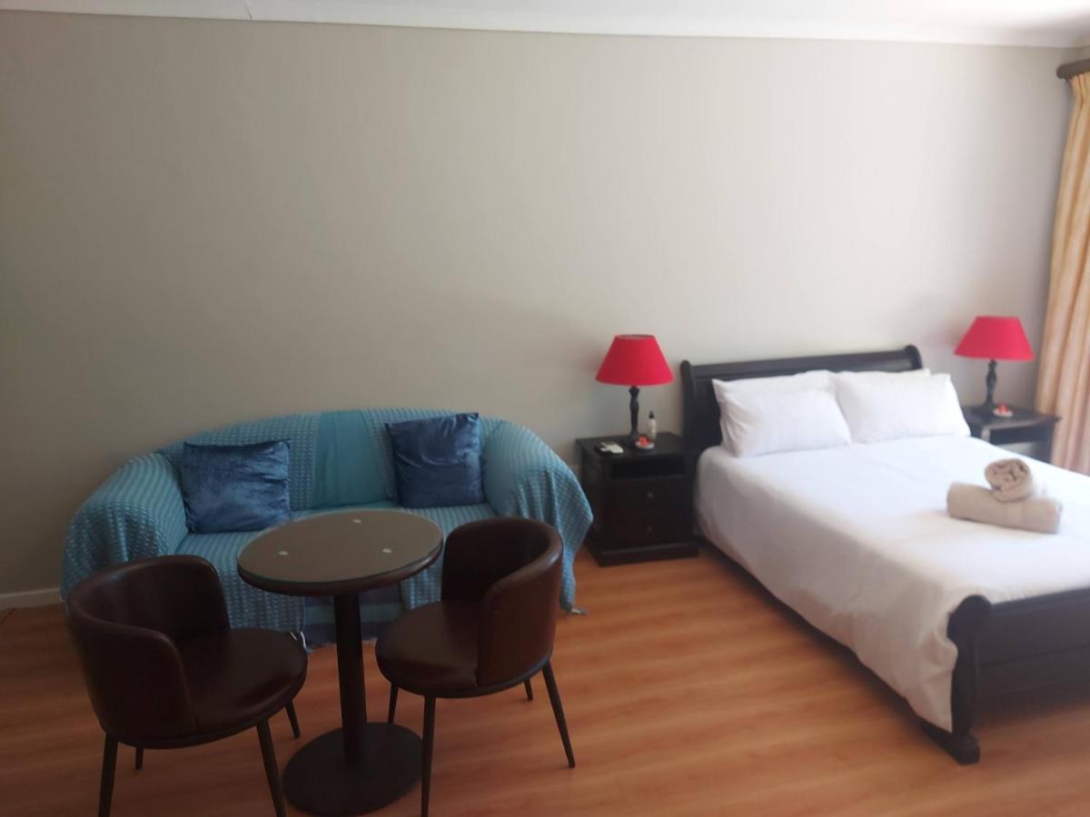 Mimosa Self-catering
